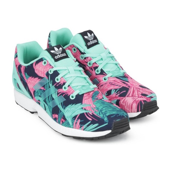 girls adidas trainers size 4